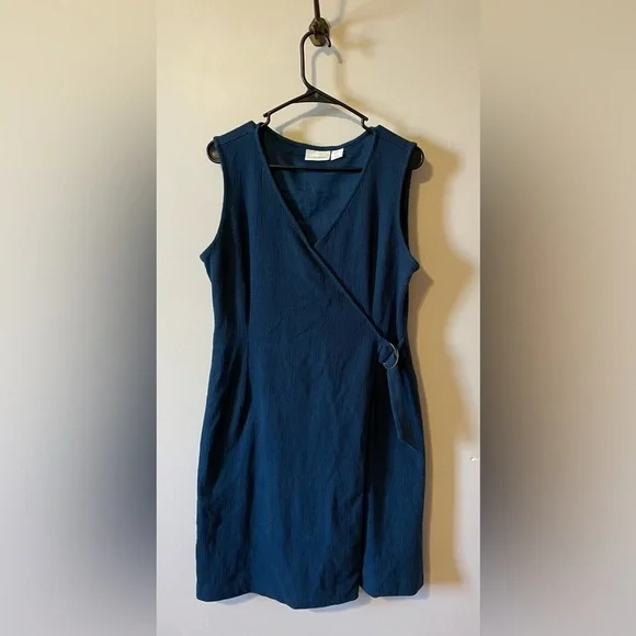 Cynthia Rowley Faux Wrap Sleeveless V-Neck Buckle Navy Blue Dress Size Large EUC - Picture 4 of 12